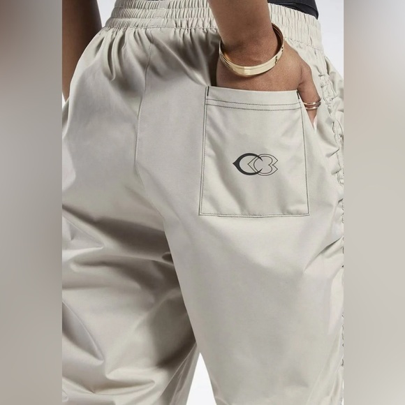 Reebok x Cardi B. Modern Beige Straight-Leg Pants, Plus Size 2X New w/Tag - Picture 13 of 16